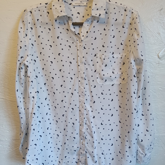 beachlunchlounge White and Black Celestial Print Shirt Is Small - Picture 1 of 7